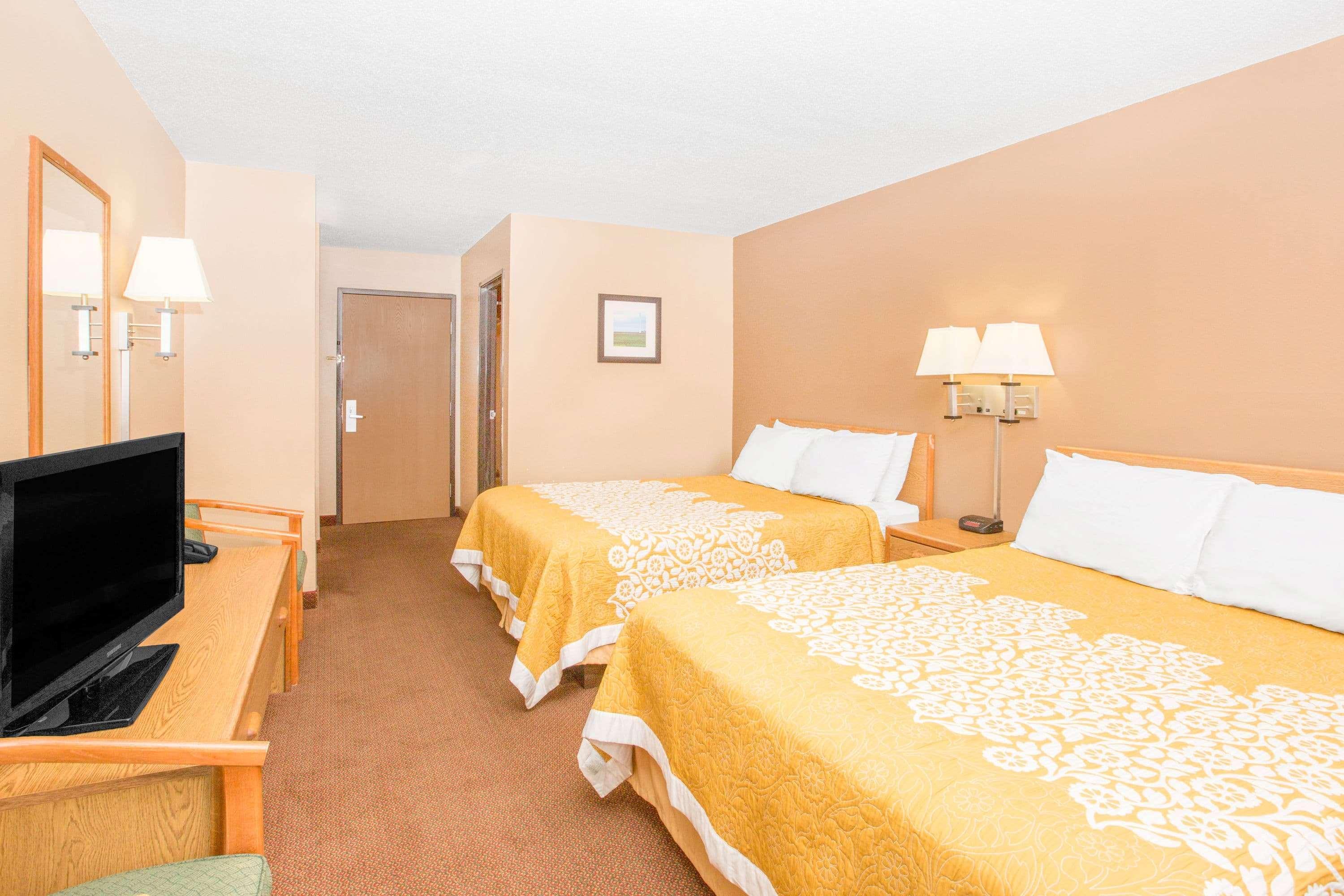 Days Inn By Wyndham Worthington Eksteriør bilde